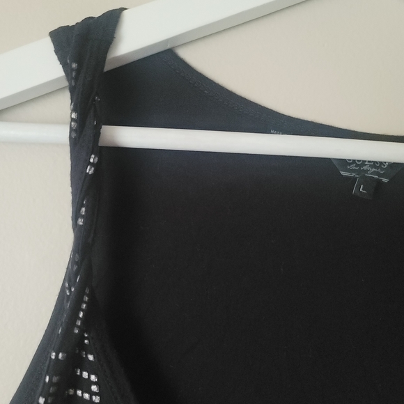 GUESS Cut Out Tank Top Size Large in Black - Picture 4 of 7